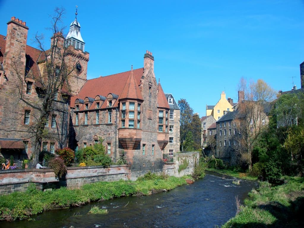 FTNT-ES Edinburgh: 3-Hour Walking Tour - Spanish Tour Guide