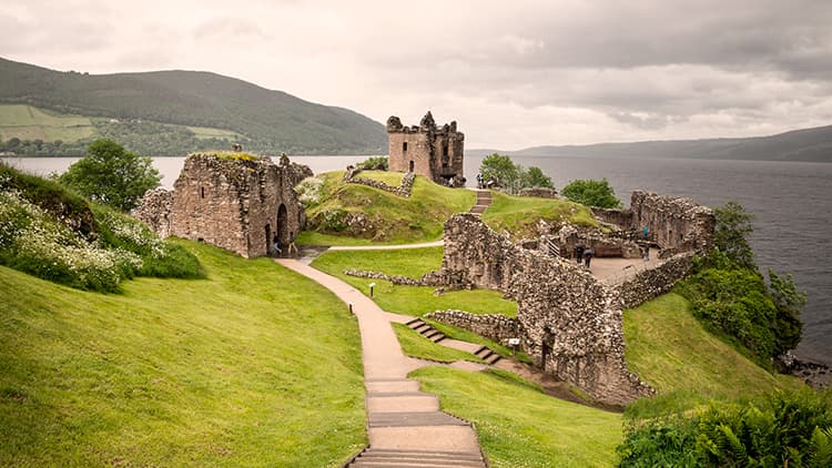 LN+INV-EN - Inverness, loch Ness and Urquhart castle